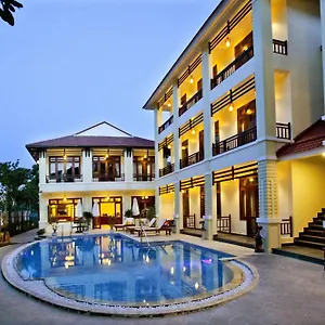 Villa Tnt